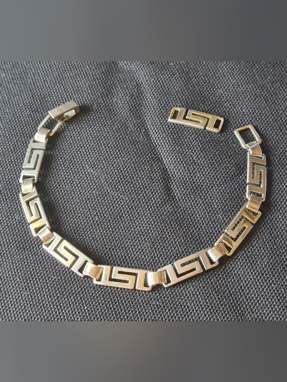Silver Bracelet With Scroll Style Links